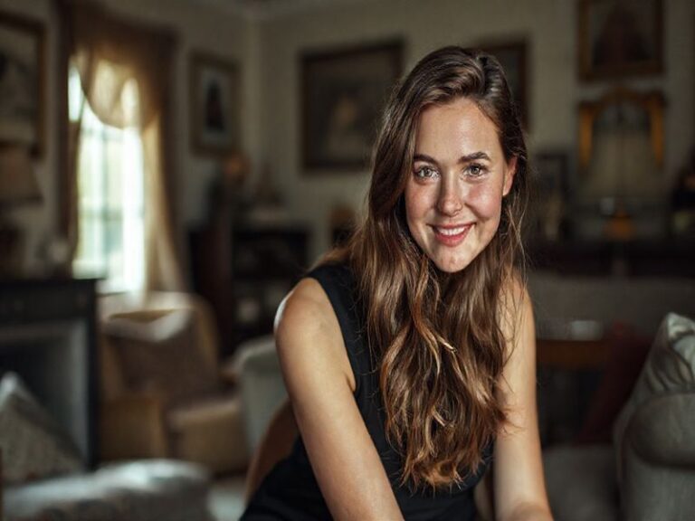 Trending: julia garner