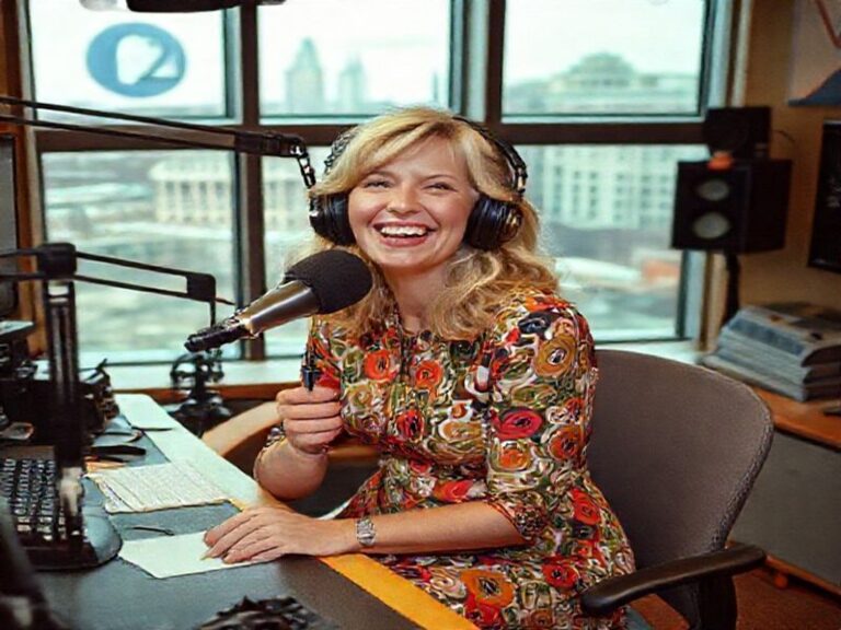 Trending: zoe ball