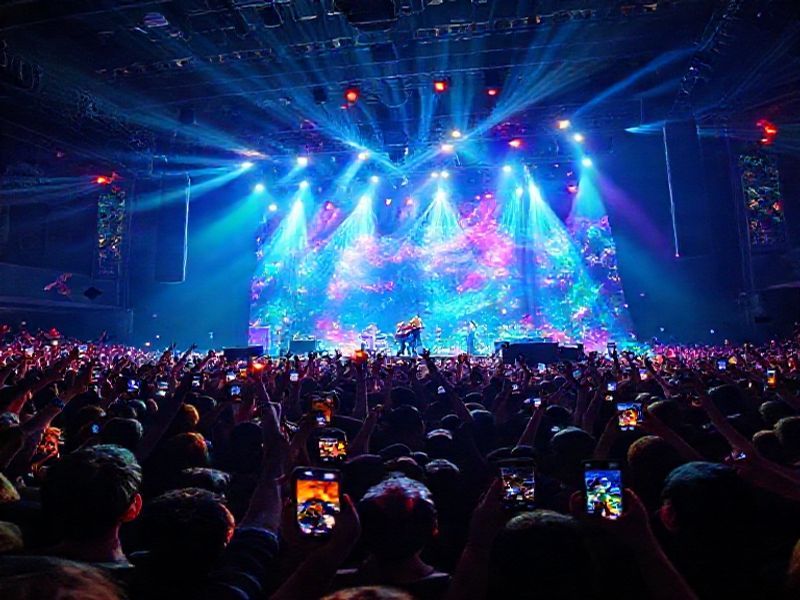 Trending: oasis reunion tour