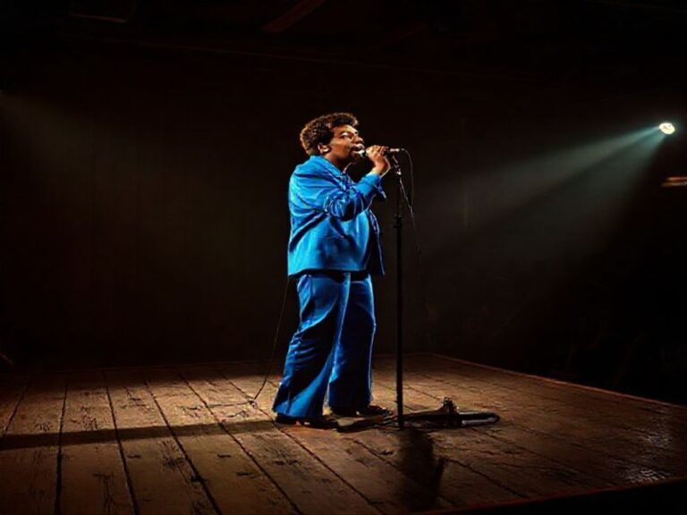 Trending: song sung blue