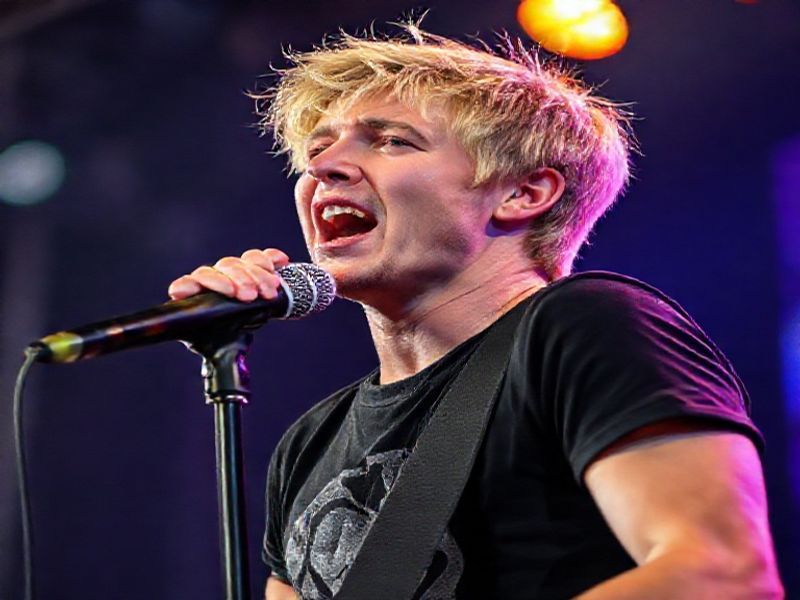 Trending: danny jones