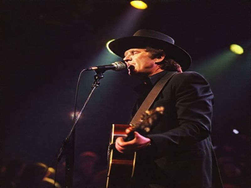 Trending: chris isaak