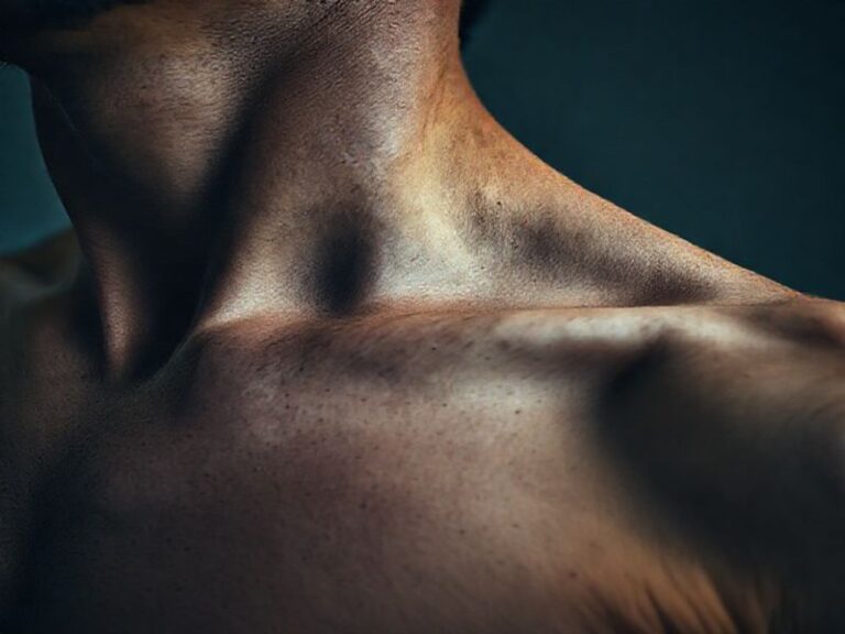 Trending: clavicular runs over person